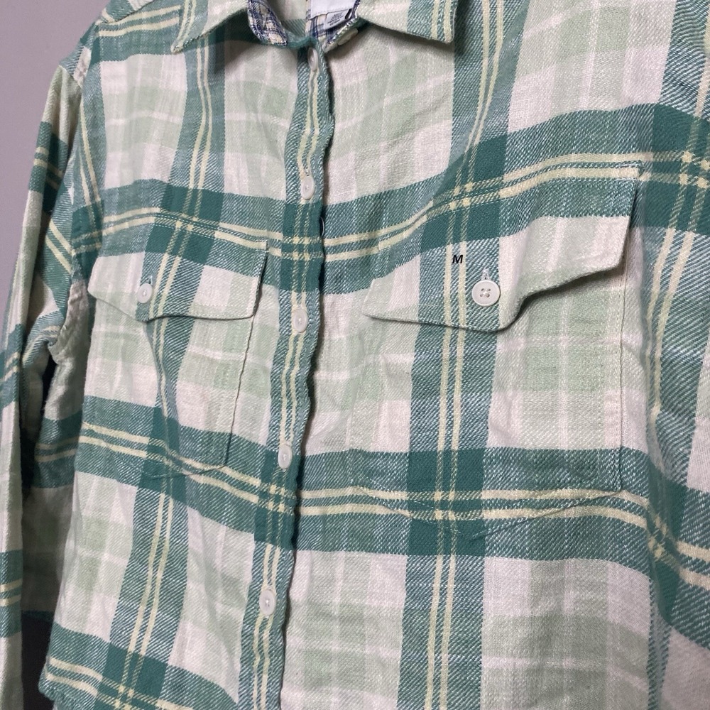 American Eagle Women Size M Button‎ Up Shirt Flannel Cropped Green Cream Plaid - Picture 5 of 16